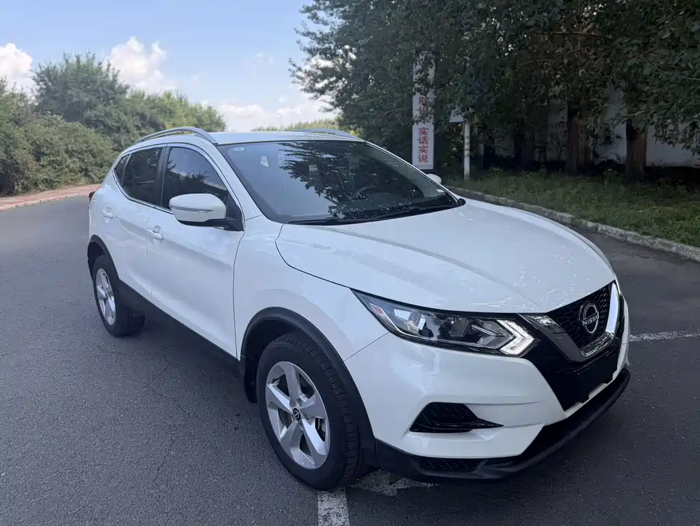 Nissan Qashqai — фото 2