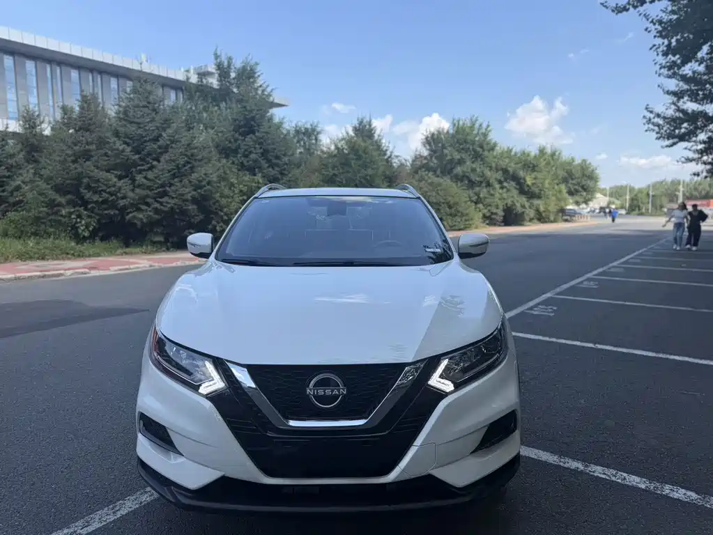 Nissan Qashqai — фото 3