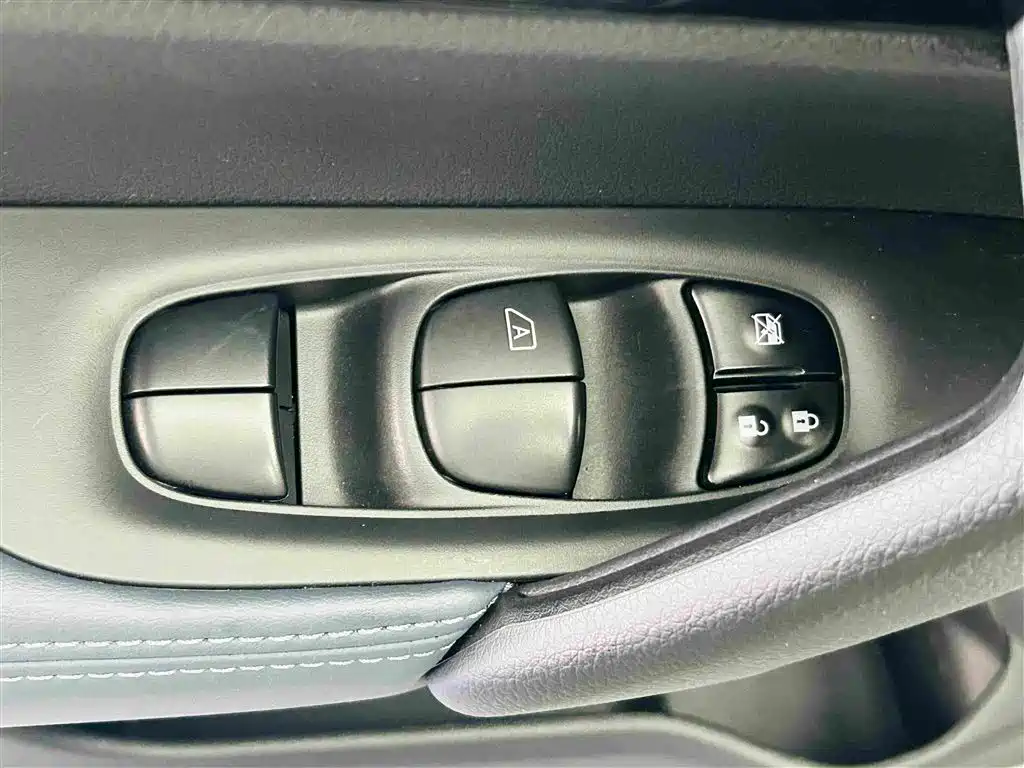 Nissan Qashqai — фото 18