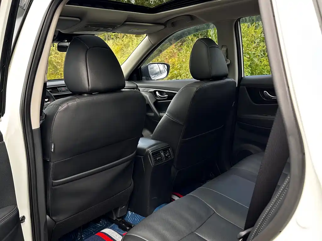 Nissan X-Trail — фото 11
