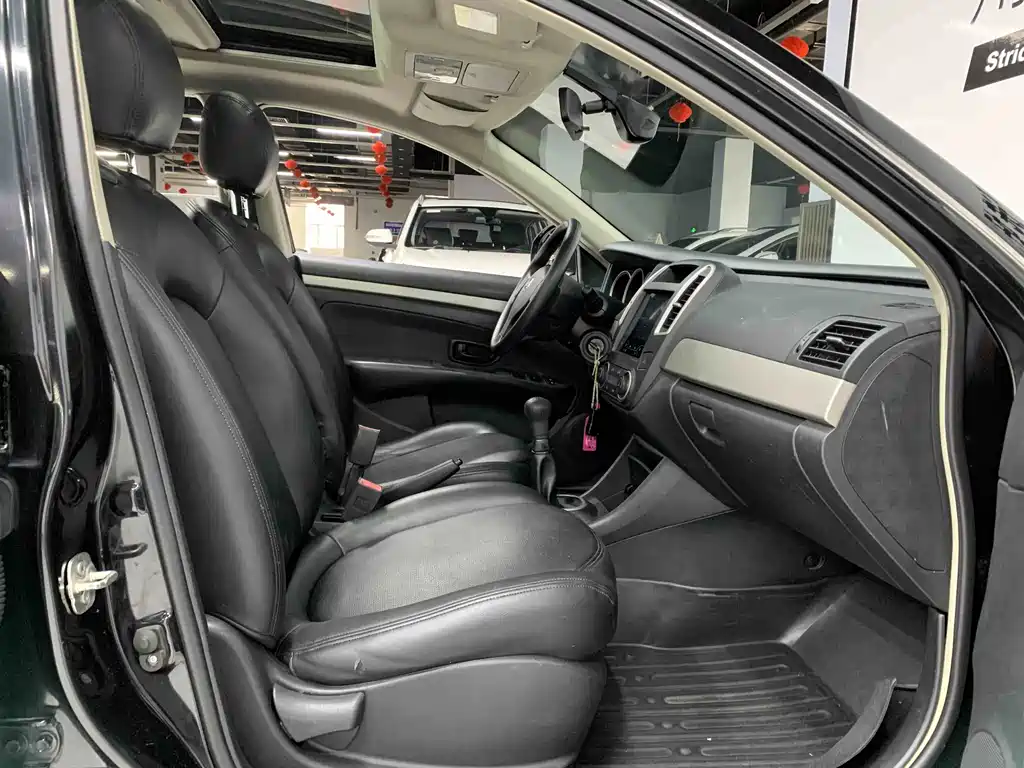 Nissan Sylphy — фото 3