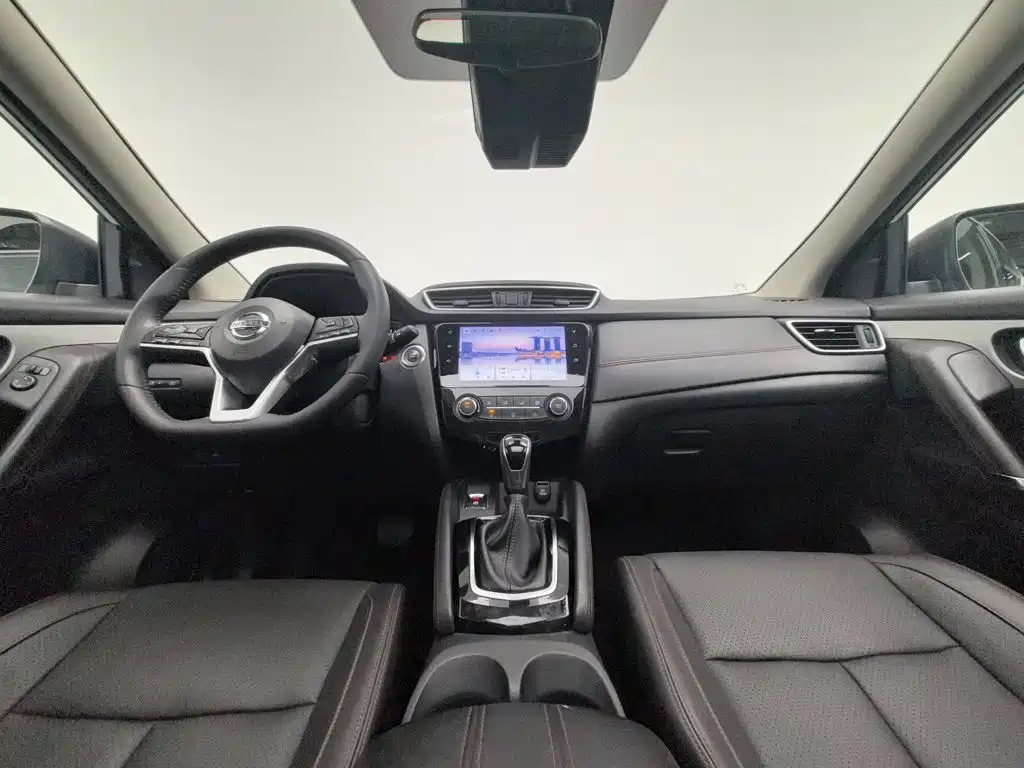Nissan Qashqai — фото 5