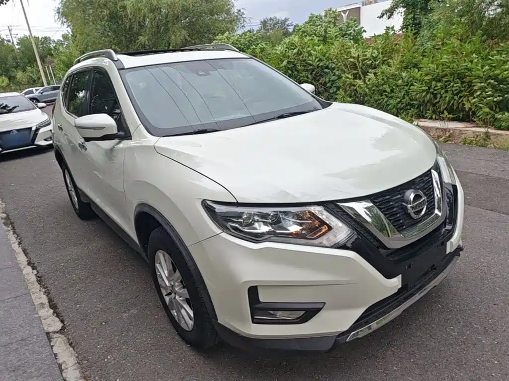 Nissan X-Trail — фото 4