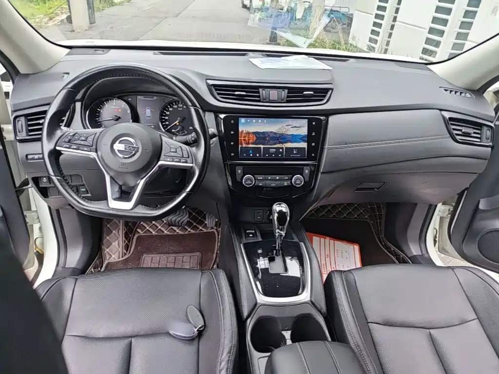 Nissan X-Trail — фото 10