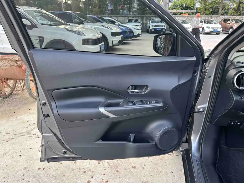 Nissan Kicks — фото 4