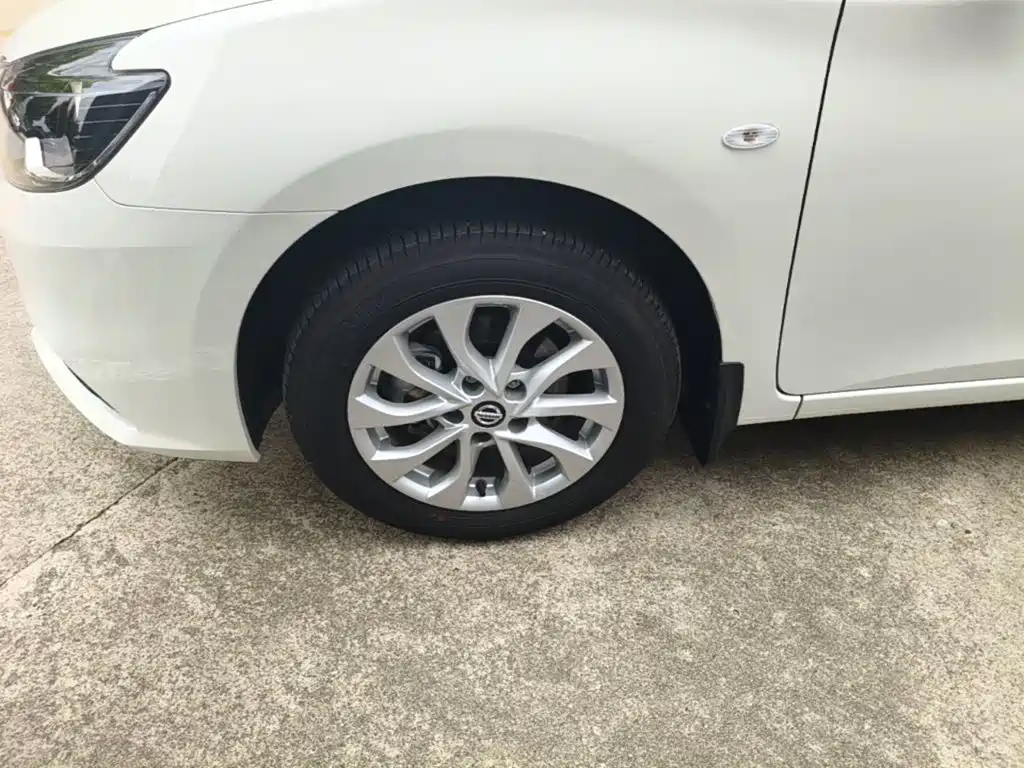 Nissan Sylphy — фото 23