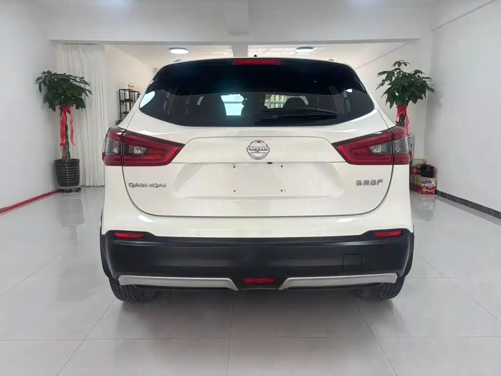 Nissan Qashqai — фото 5