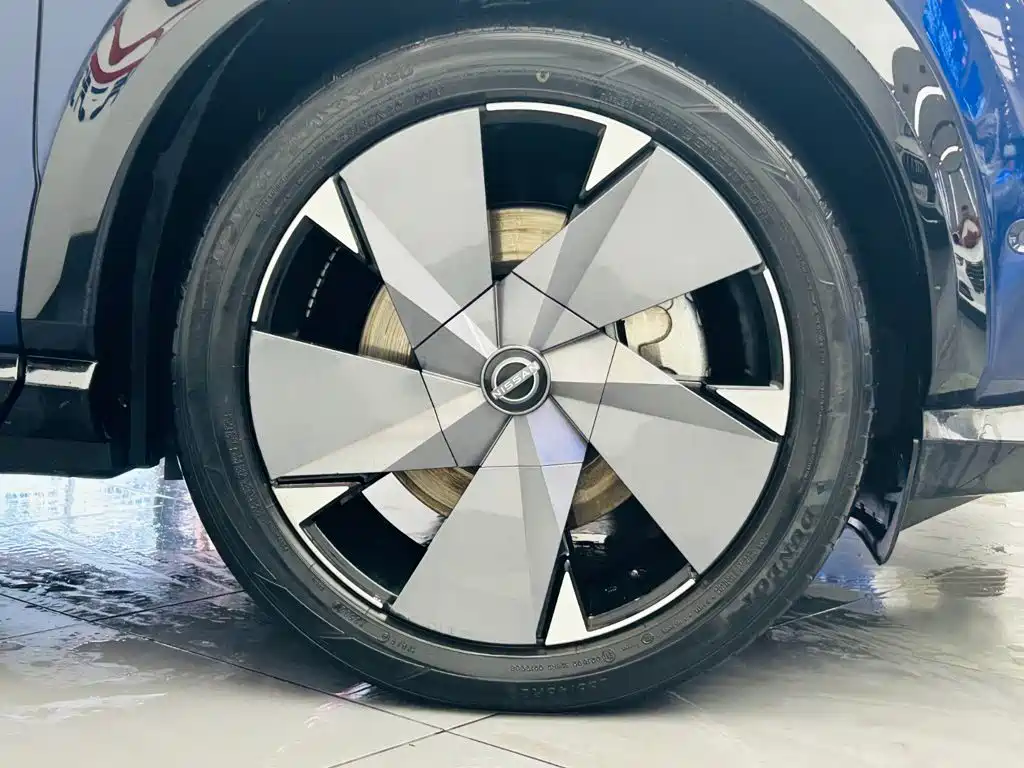 Nissan Ariya — фото 10
