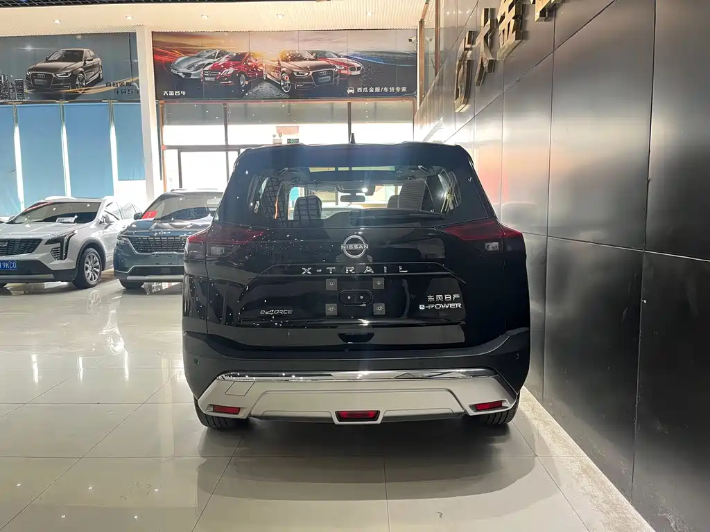 Nissan X-Trail — фото 14