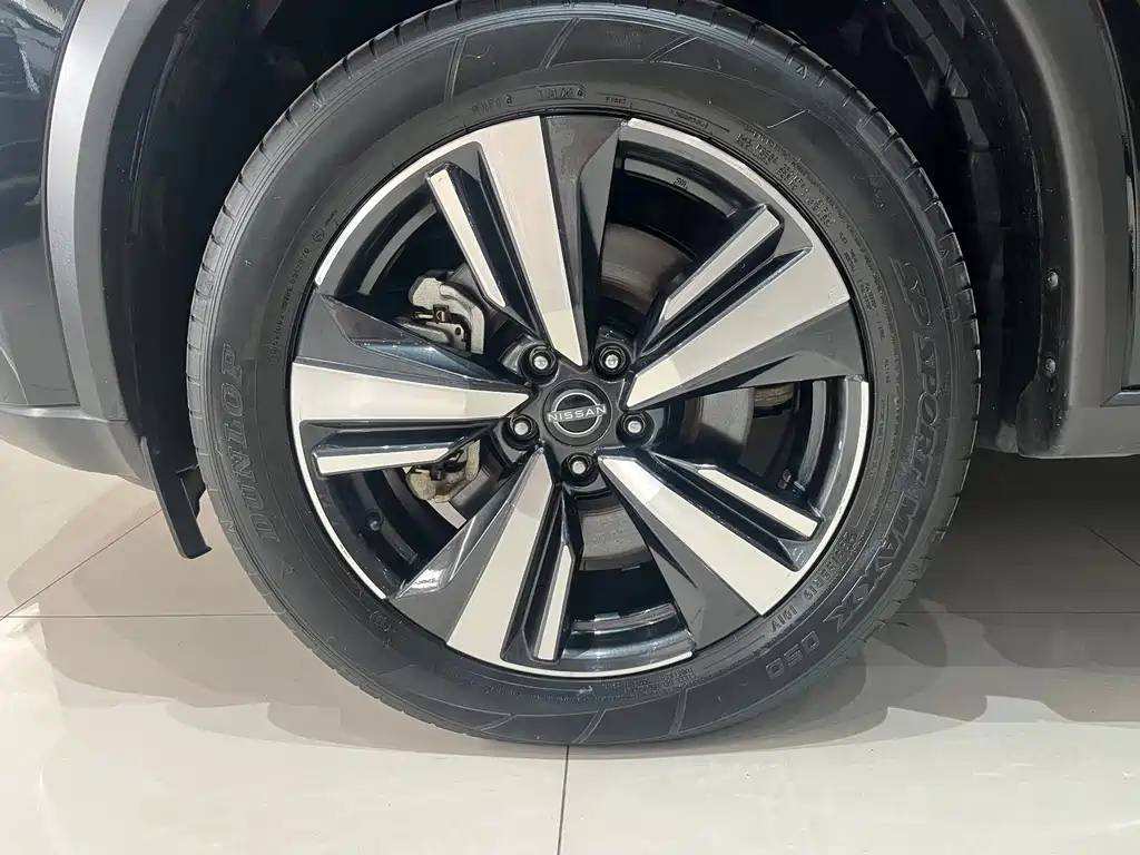Nissan X-Trail — фото 15