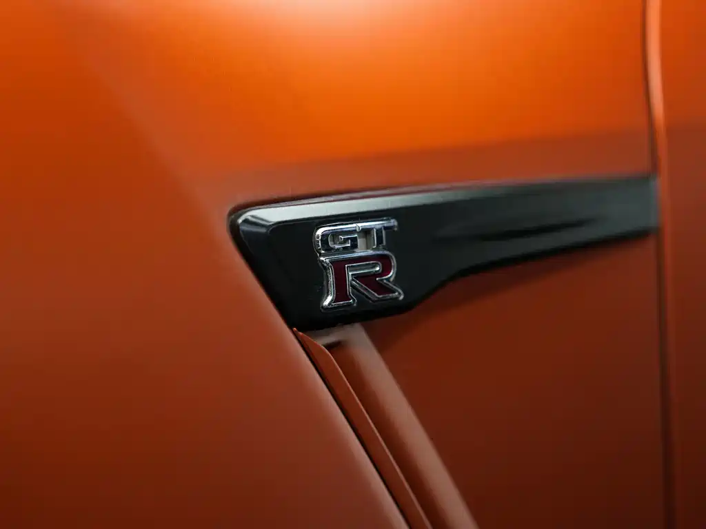 Nissan GT-R — фото 6