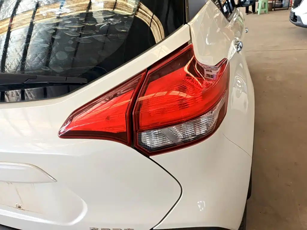 Nissan Kicks — фото 8