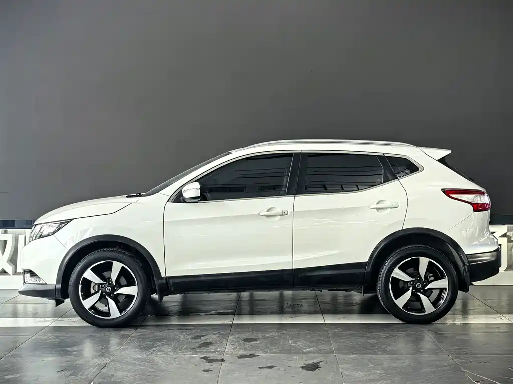Nissan Qashqai — фото 3