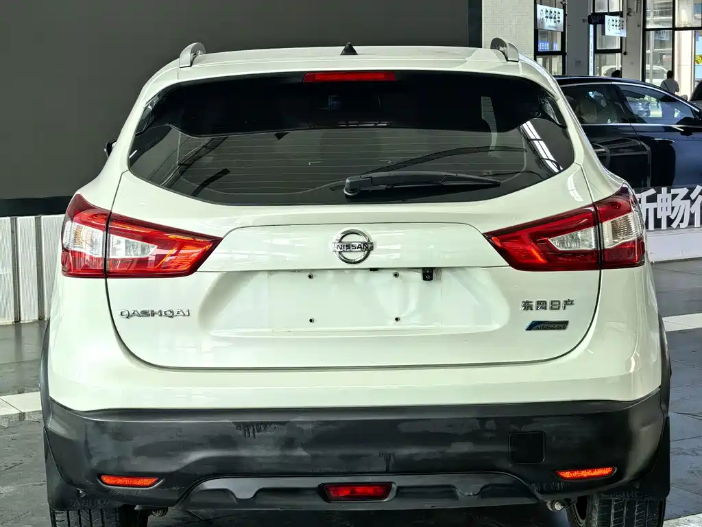 Nissan Qashqai — фото 4