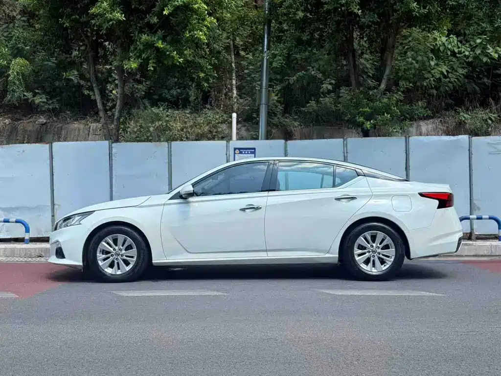 Nissan Teana — фото 3