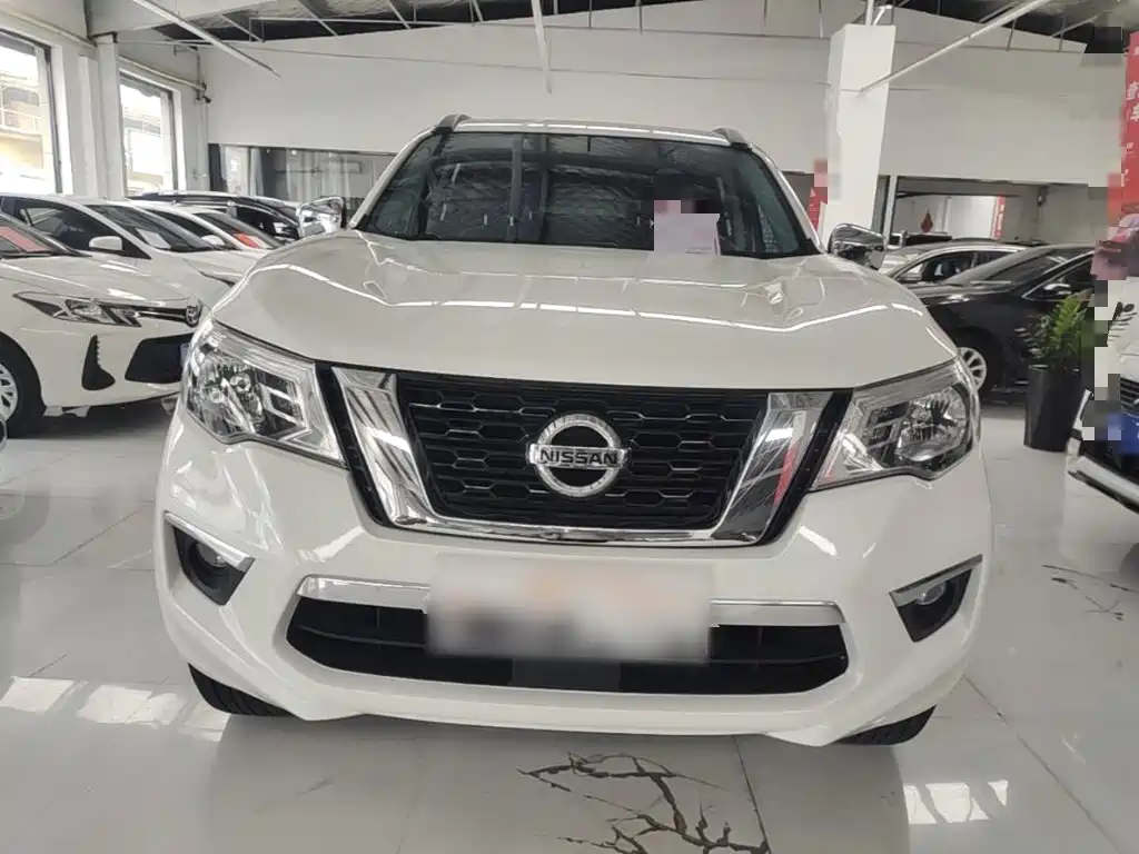 Nissan Terra — фото 3