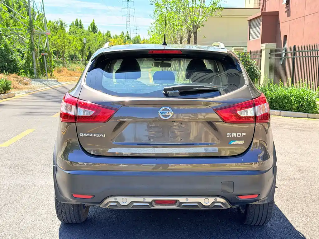 Nissan Qashqai — фото 8