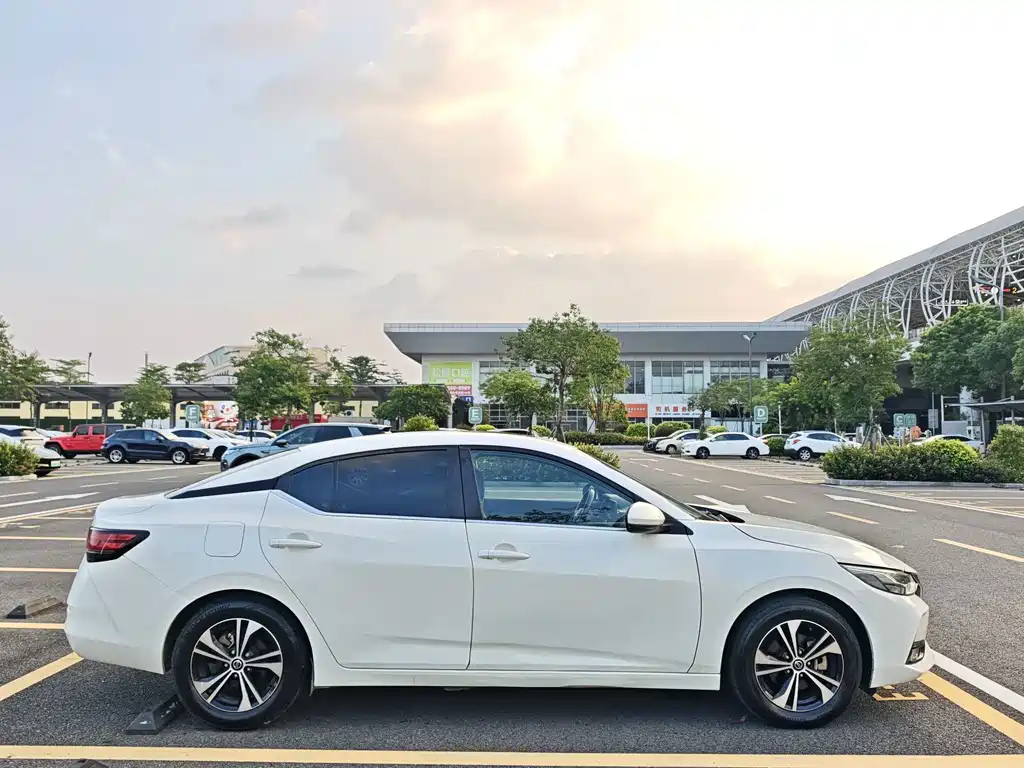 Nissan Sylphy — фото 5