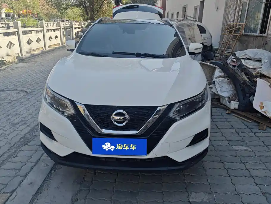 Nissan Qashqai — фото 2