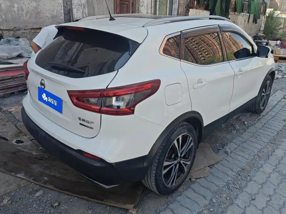 Nissan Qashqai — фото 3