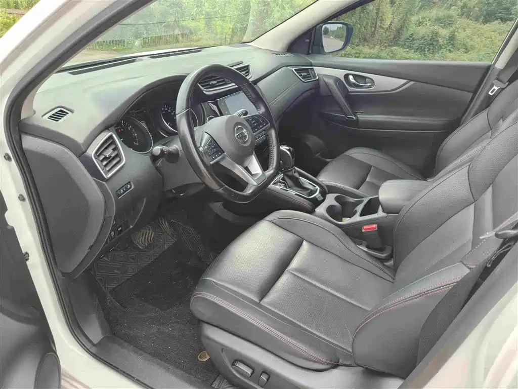 Nissan Qashqai — фото 4