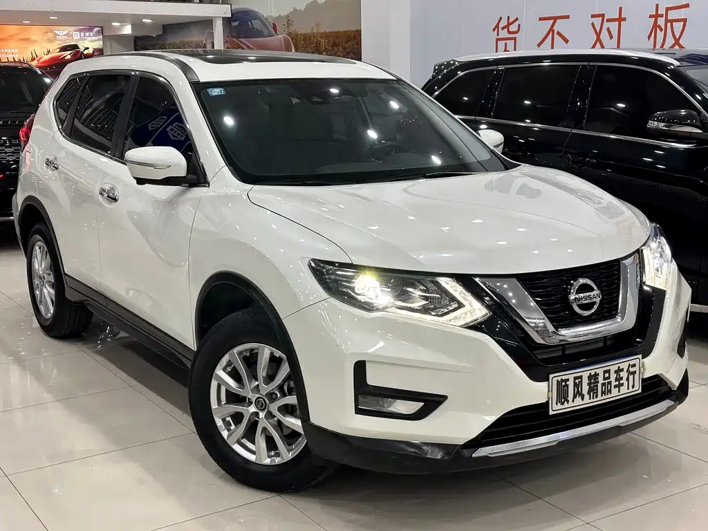 Nissan X-Trail — фото 4