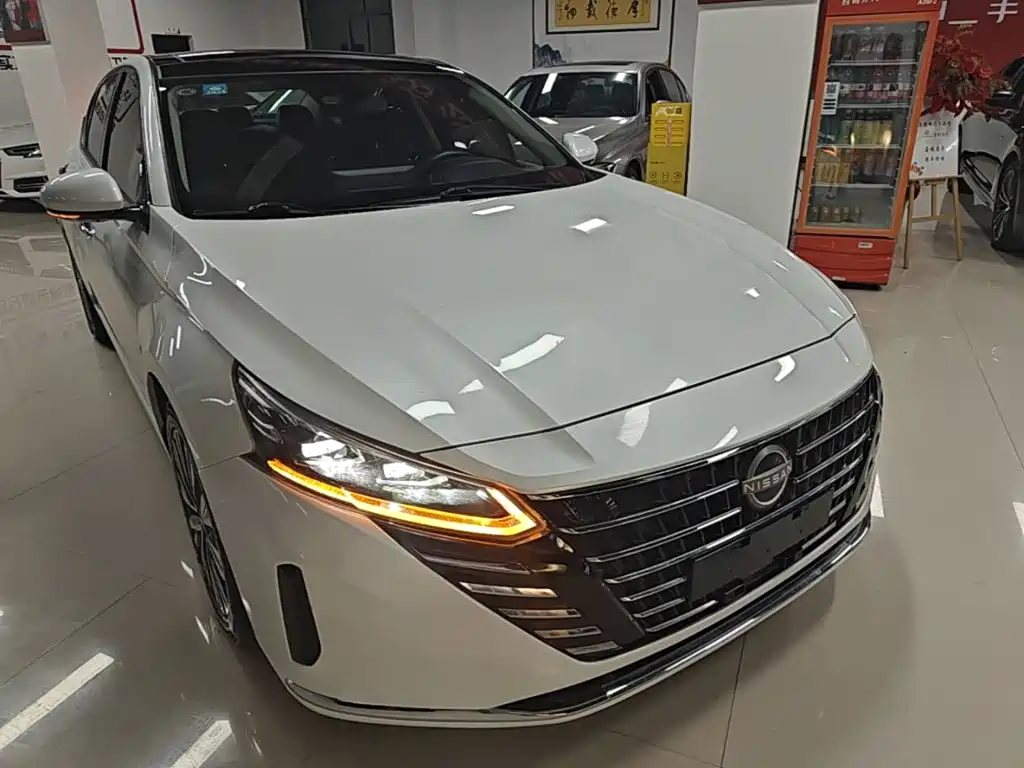 Nissan Teana — фото 4