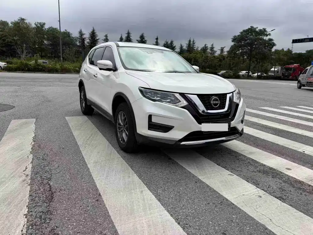 Nissan X-Trail — фото 3