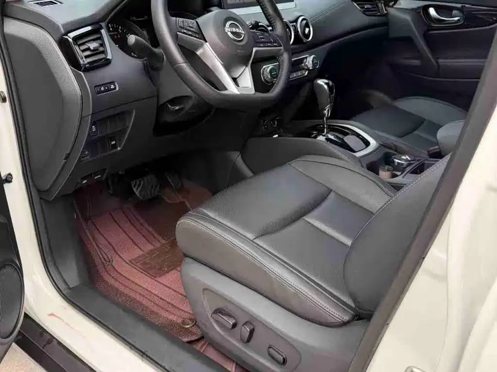 Nissan X-Trail — фото 4