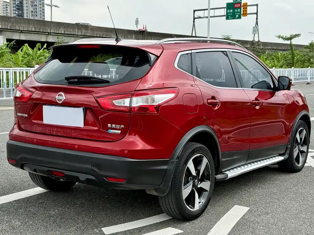 Nissan Qashqai — фото 8