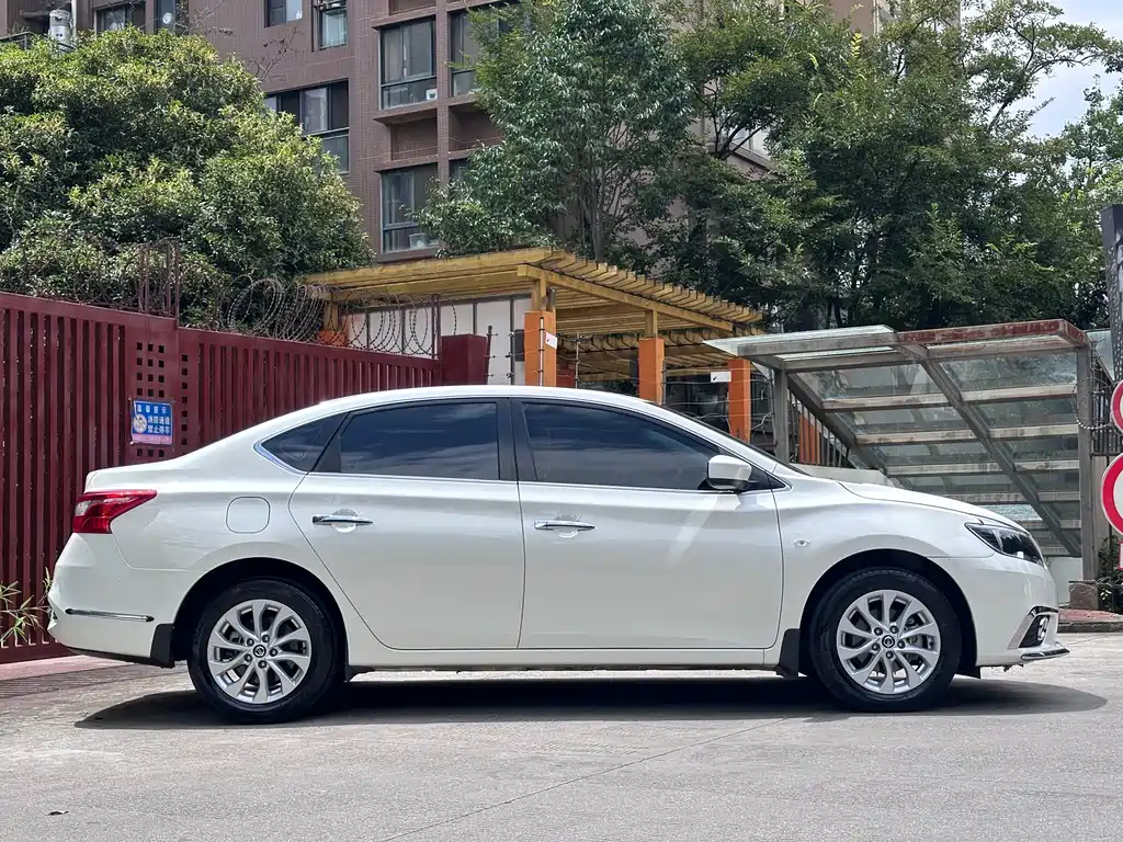Nissan Sylphy — фото 11