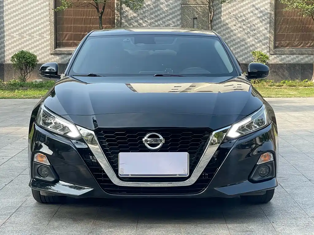 Nissan Teana — фото 2