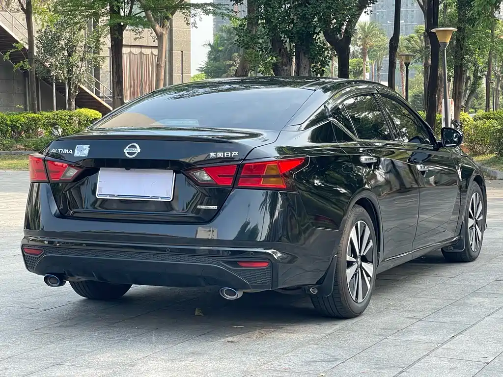 Nissan Teana — фото 13