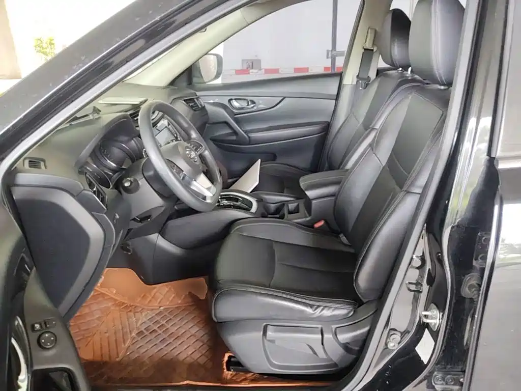Nissan X-Trail — фото 15