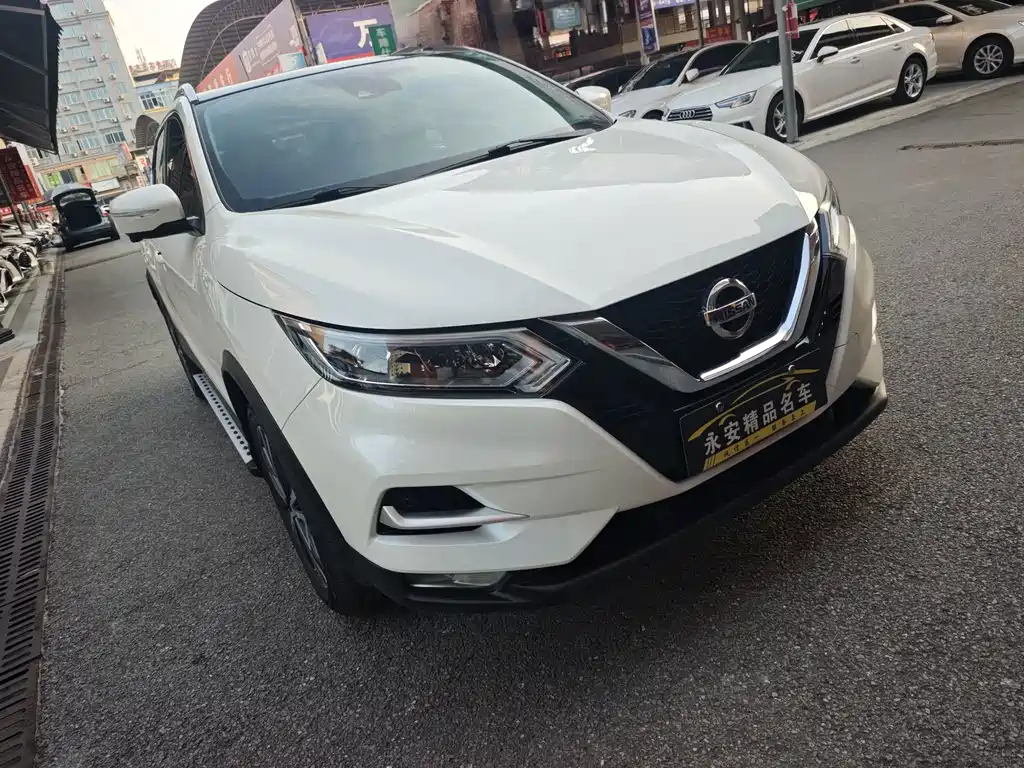 Nissan Qashqai — фото 3