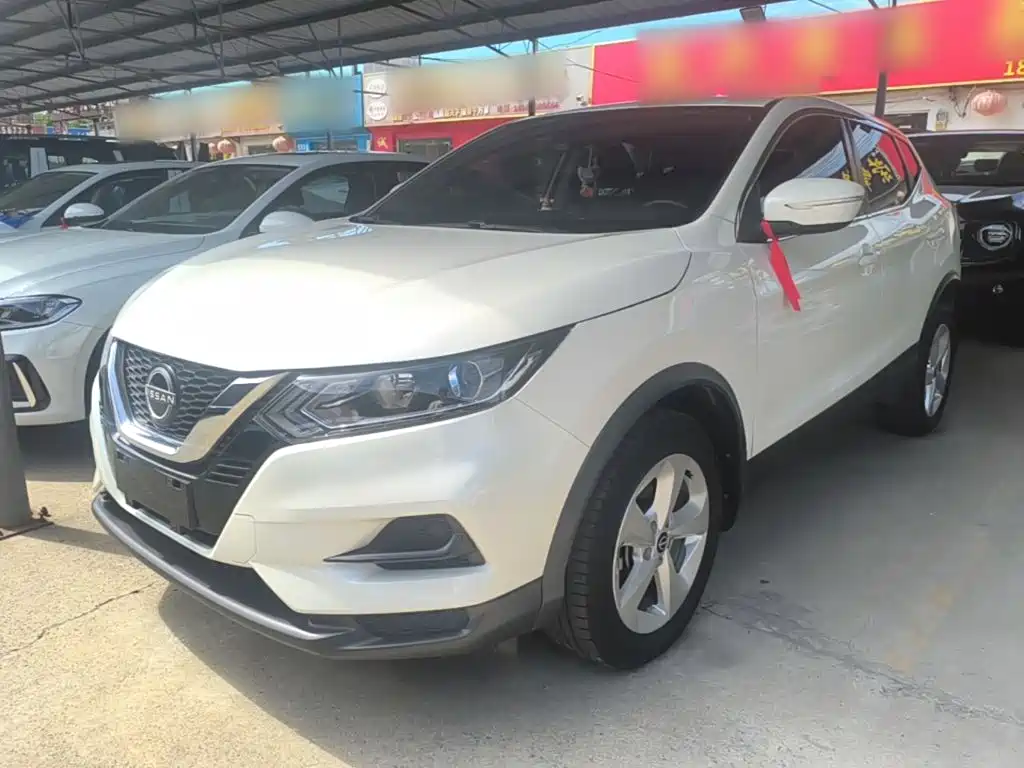 Nissan Qashqai — фото 2