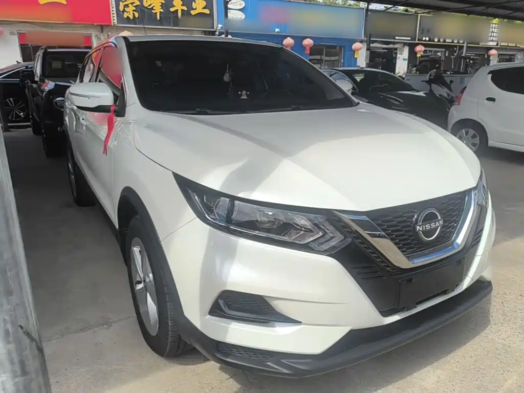 Nissan Qashqai — фото 4
