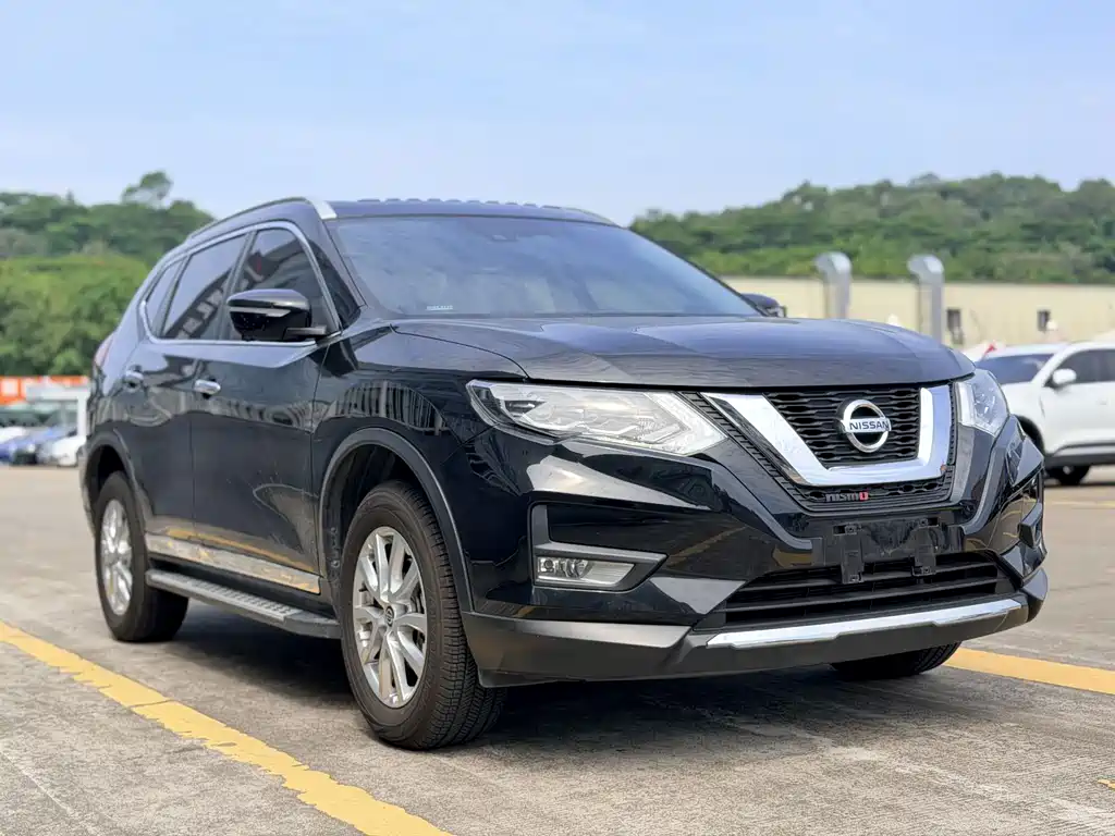 Nissan X-Trail — фото 4