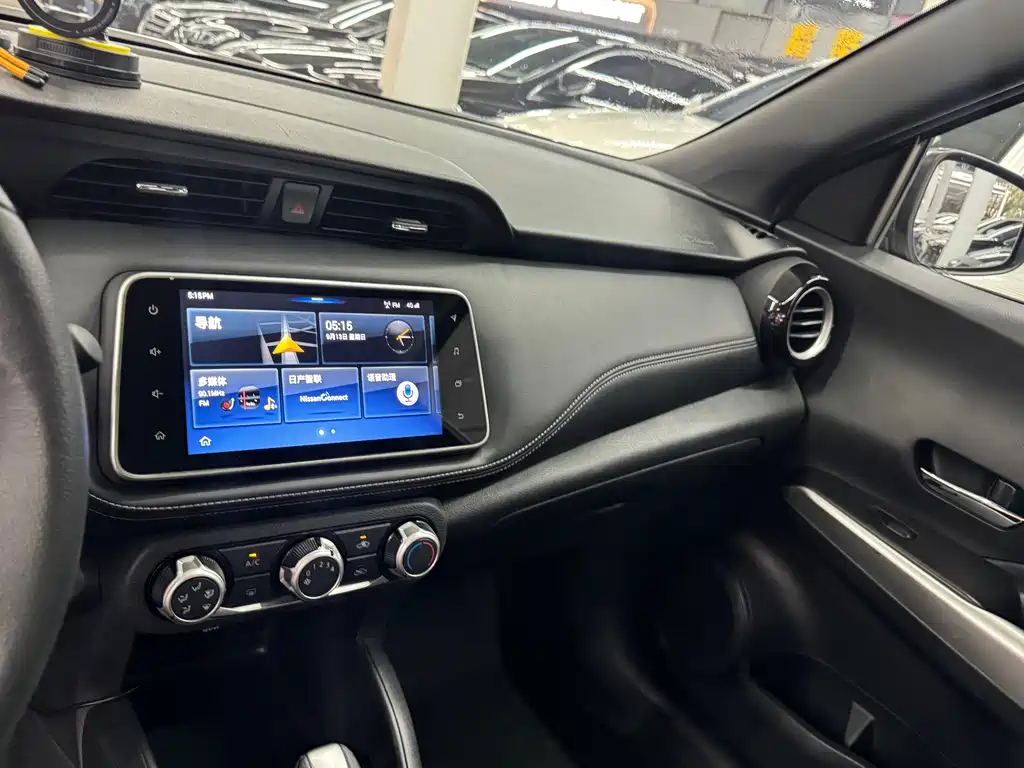 Nissan Kicks — фото 14