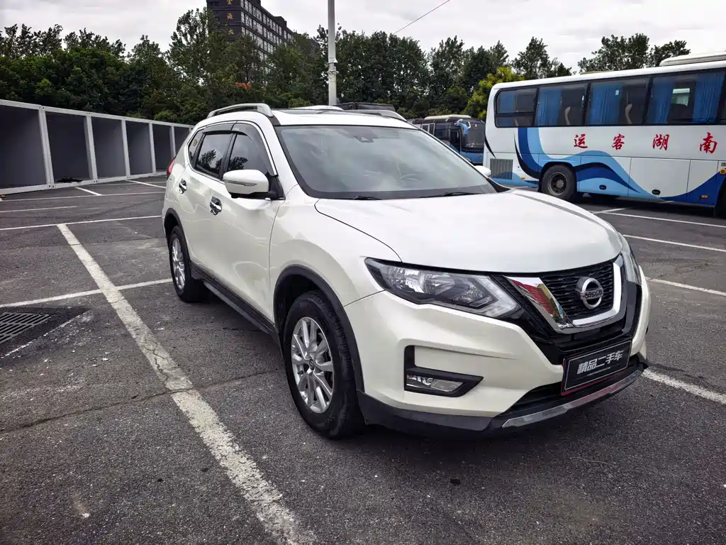 Nissan X-Trail — фото 3