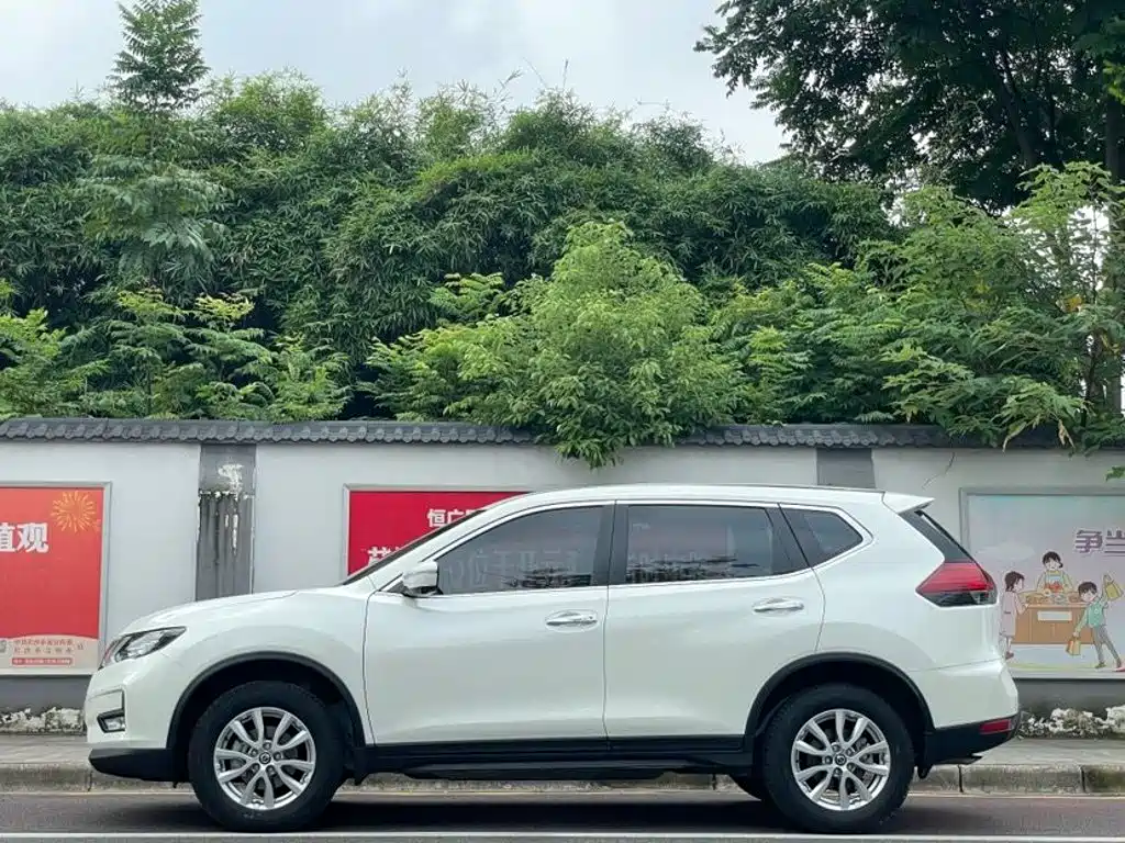 Nissan X-Trail — фото 4