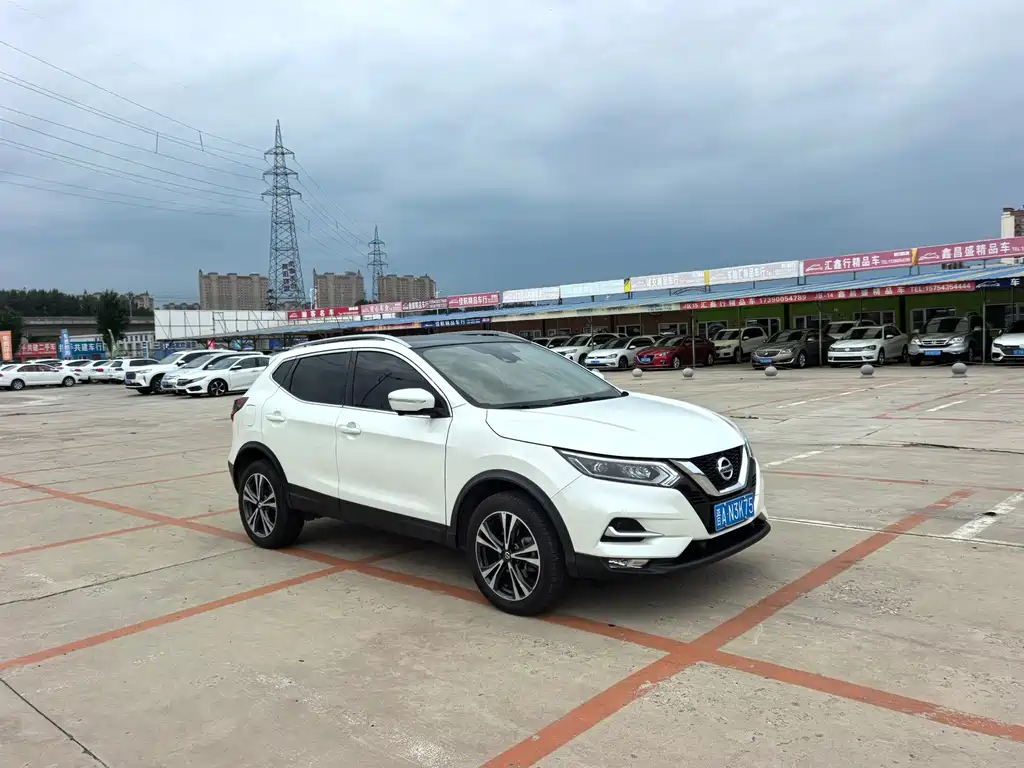 Nissan Qashqai — фото 3
