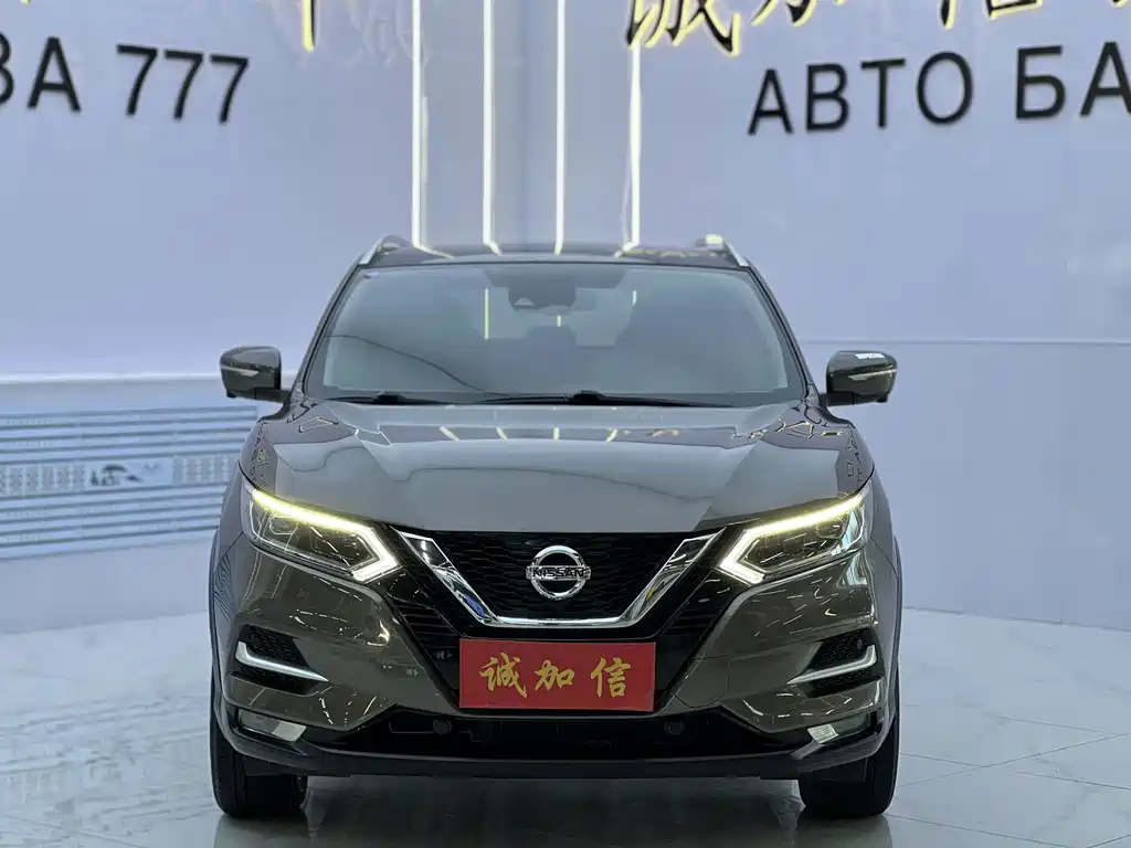 Nissan Qashqai — фото 2