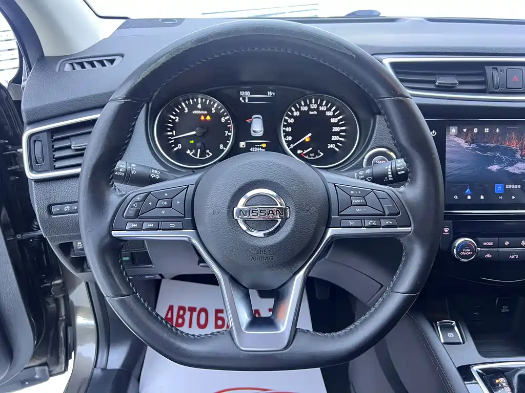Nissan Qashqai — фото 11