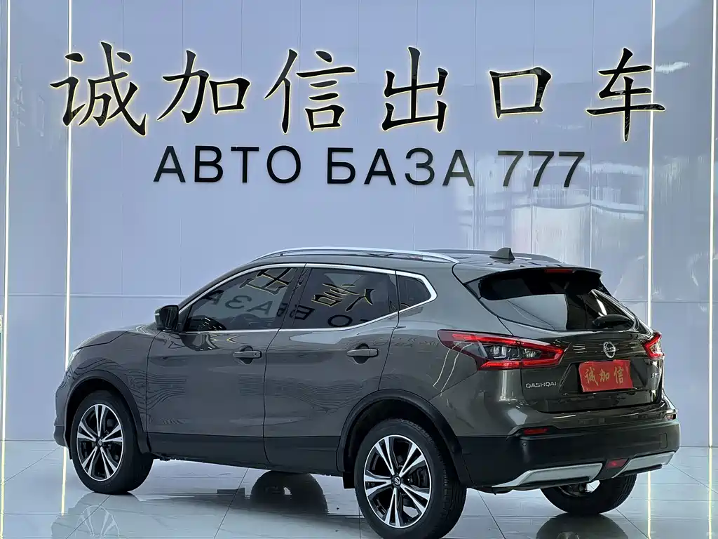 Nissan Qashqai — фото 4