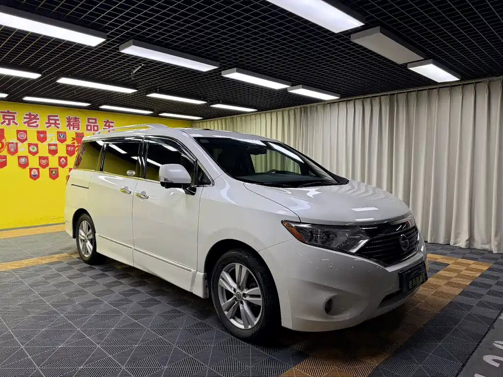 Nissan Quest — фото 3
