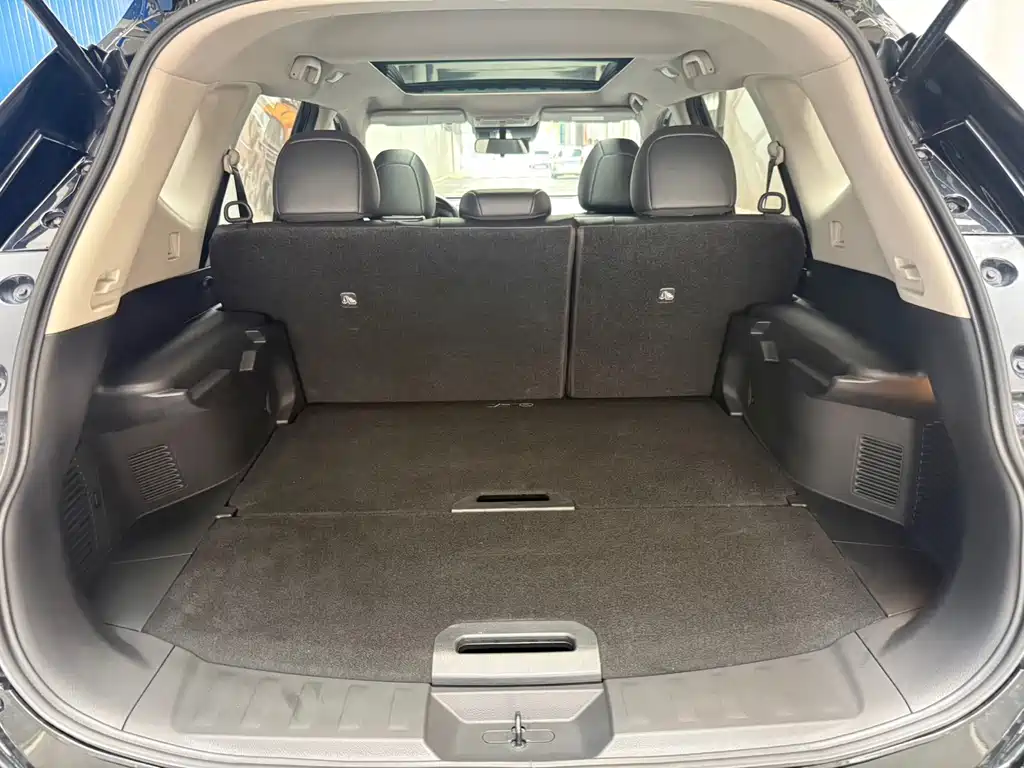 Nissan X-Trail — фото 21