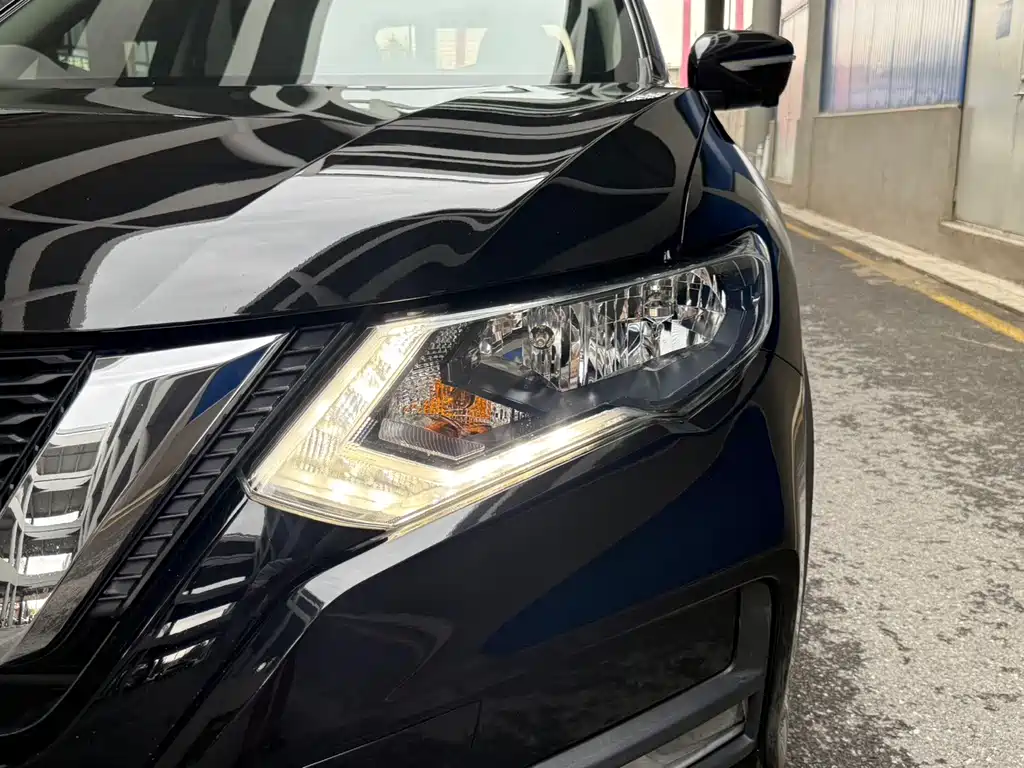 Nissan X-Trail — фото 24