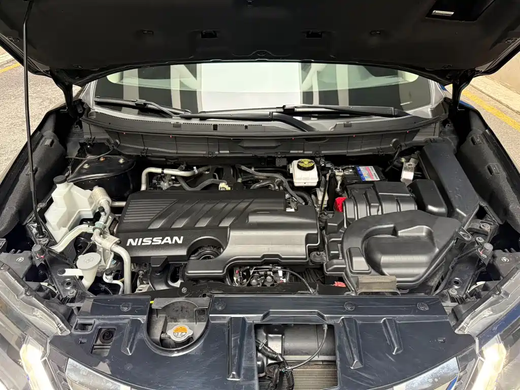 Nissan X-Trail — фото 25