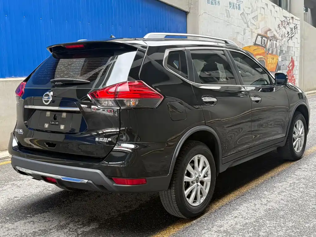 Nissan X-Trail — фото 4